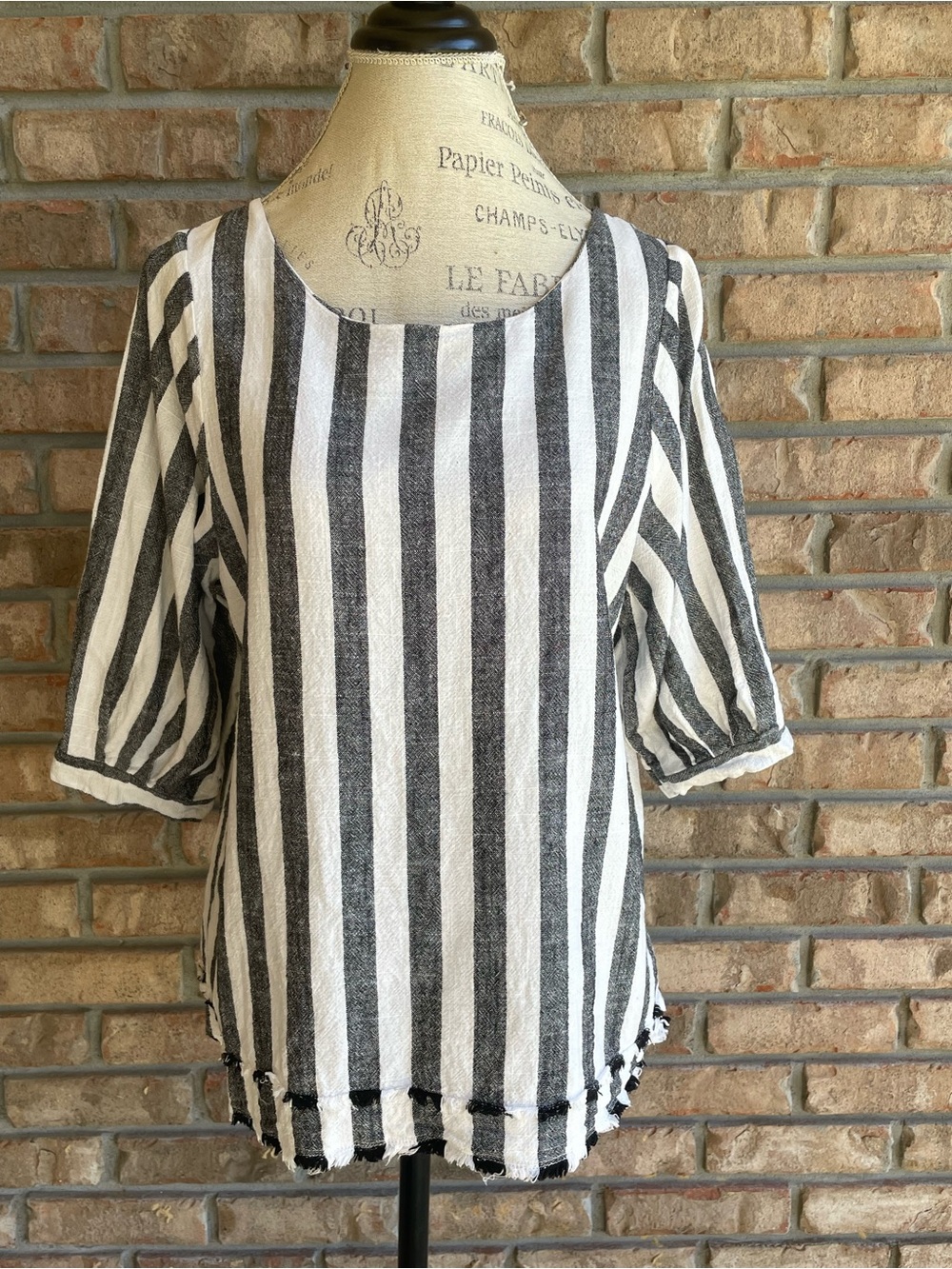 Umgee Black and White Vertical Stripe Linen-Blend Blouse